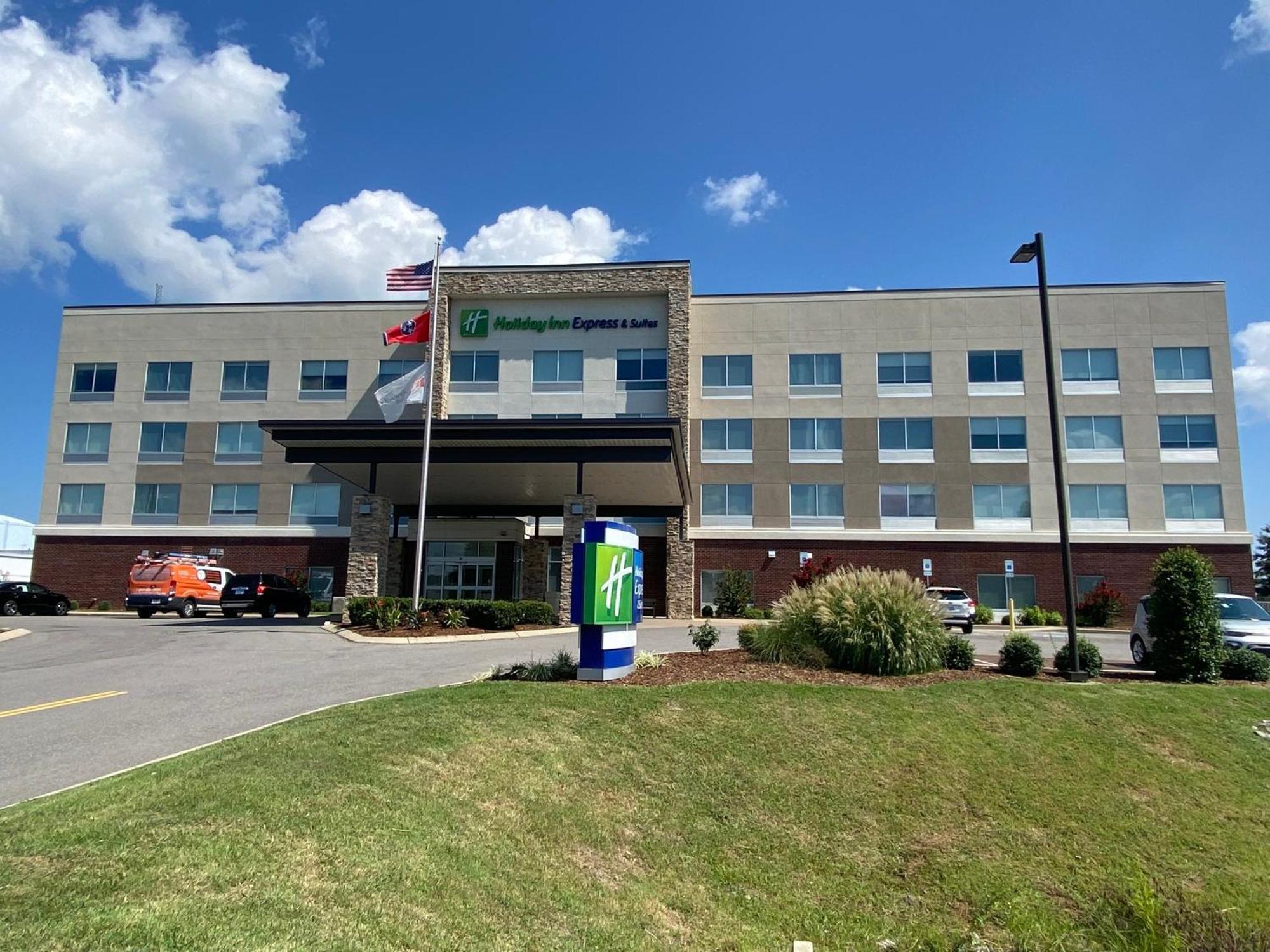 Holiday Inn Express & Suites Nashville North - Springfield, An Ihg Hotel Exterior photo